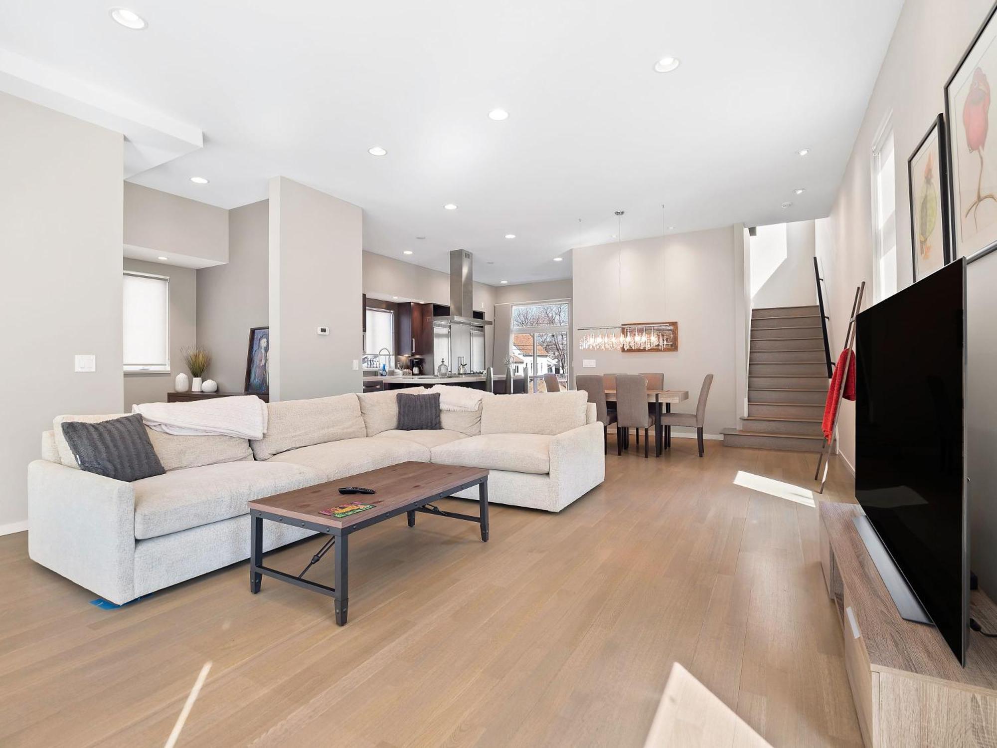 Villa Contemporary Luxe Living I Pet + Baby Friendly à Cleveland Extérieur photo